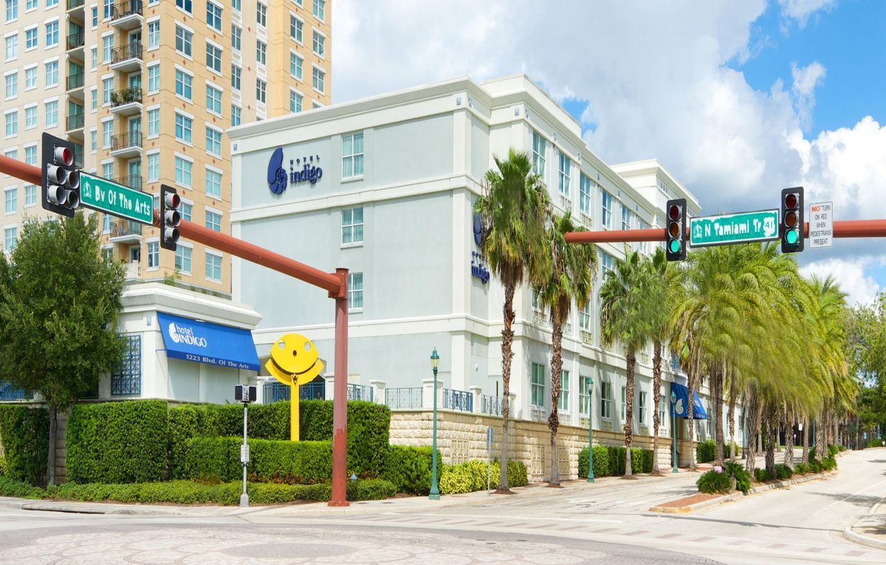 Voco Sarasota By Ihg Hotel Exterior photo